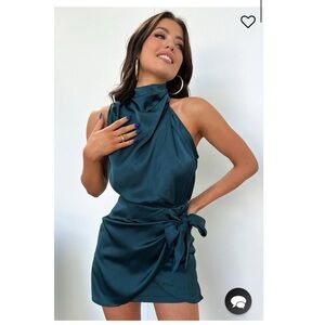 NWT That’s So Fetch size 6 Santorini Mini Dress in Emerald